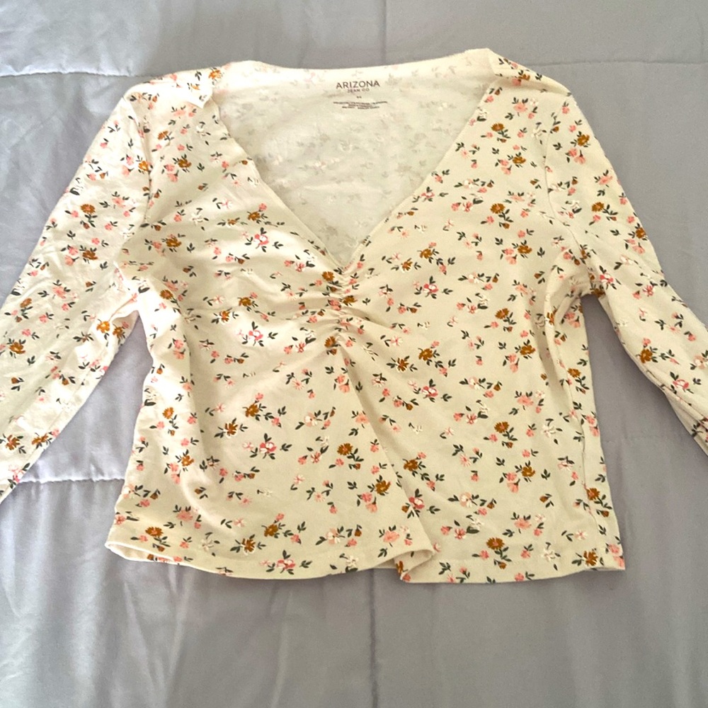 Cute Cream Floral Long Sleeve Crop Top
